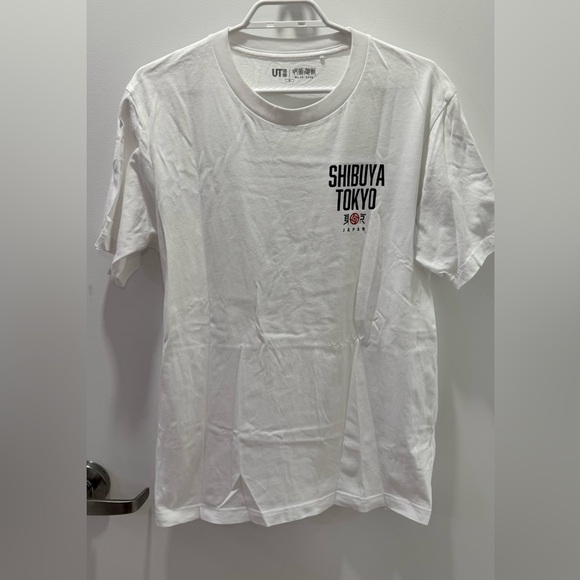 Uniqlo x Jujutsu Kaisen Shibuya Incident Tee - Picture 1 of 3